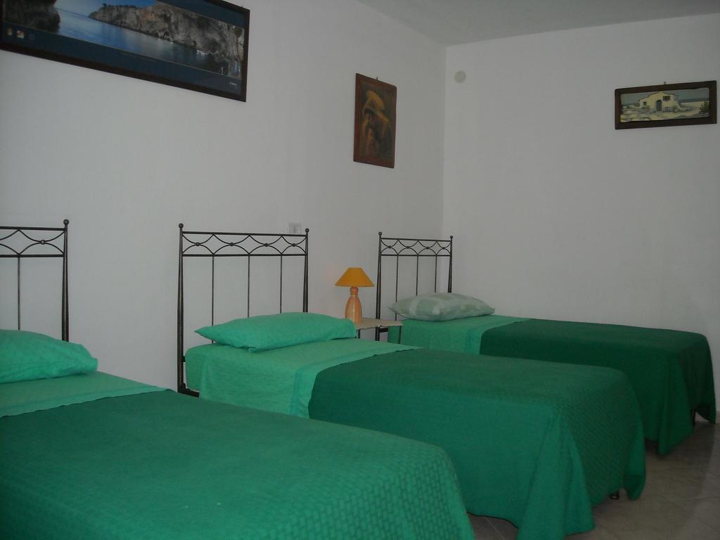 B&B Bellavista Castro  Zimmer foto